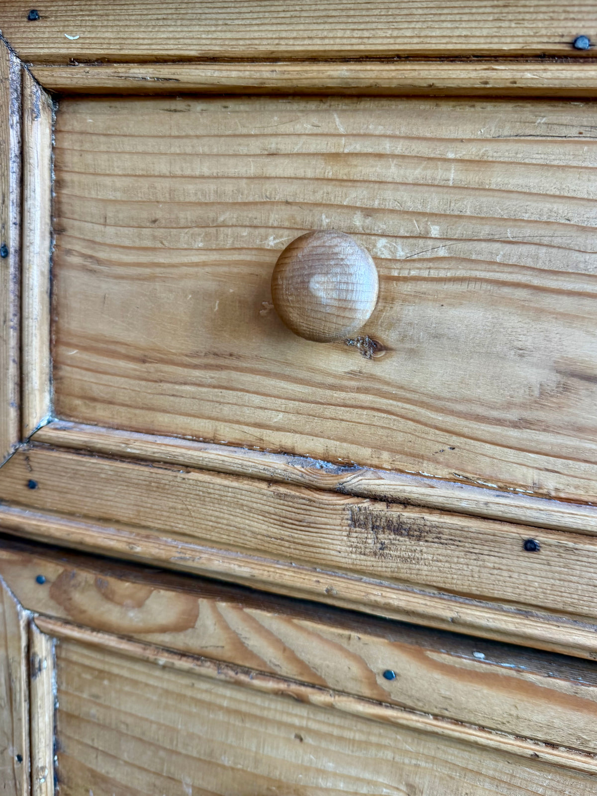 Decorative Pine Chest of Drawers with Tassel