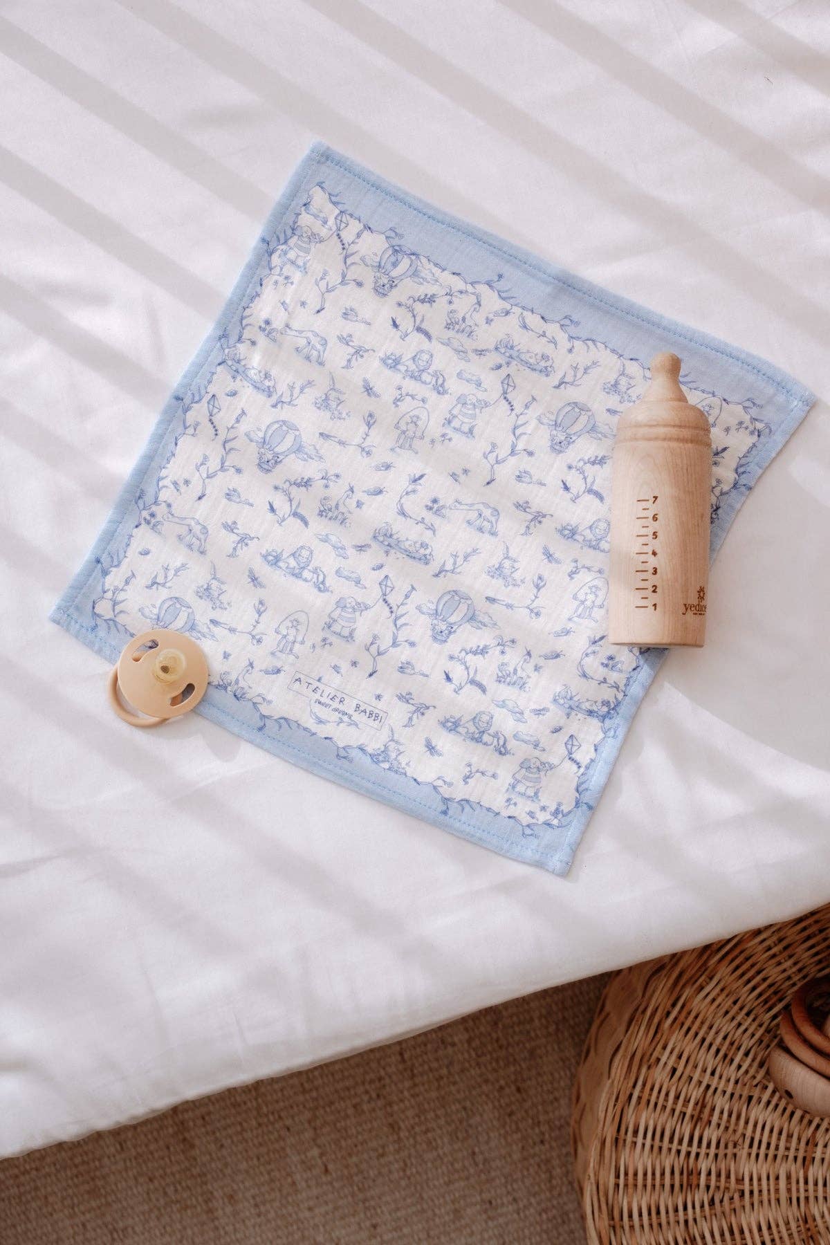Toile de Jouy Blue Burp Cloth