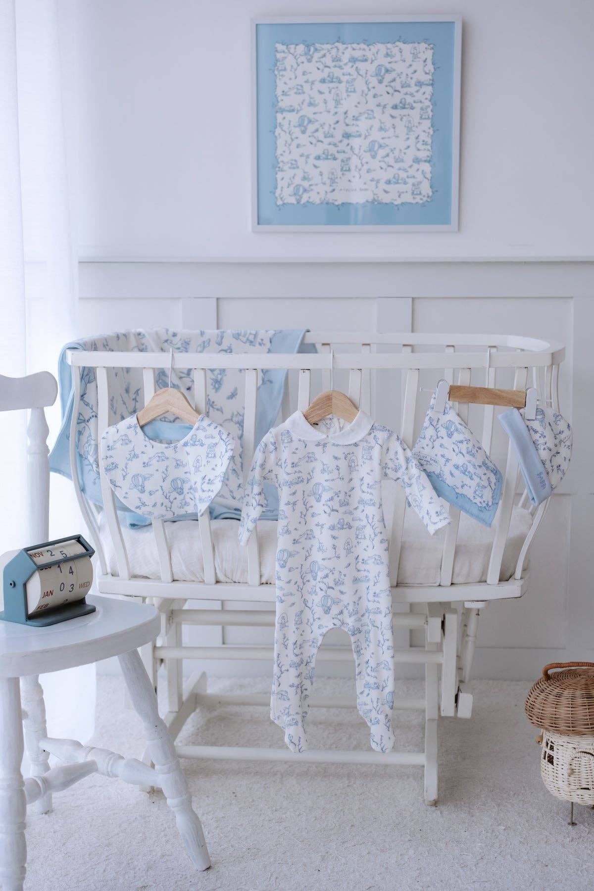 Toile de Jouy 5-Piece Newborn Set Blue