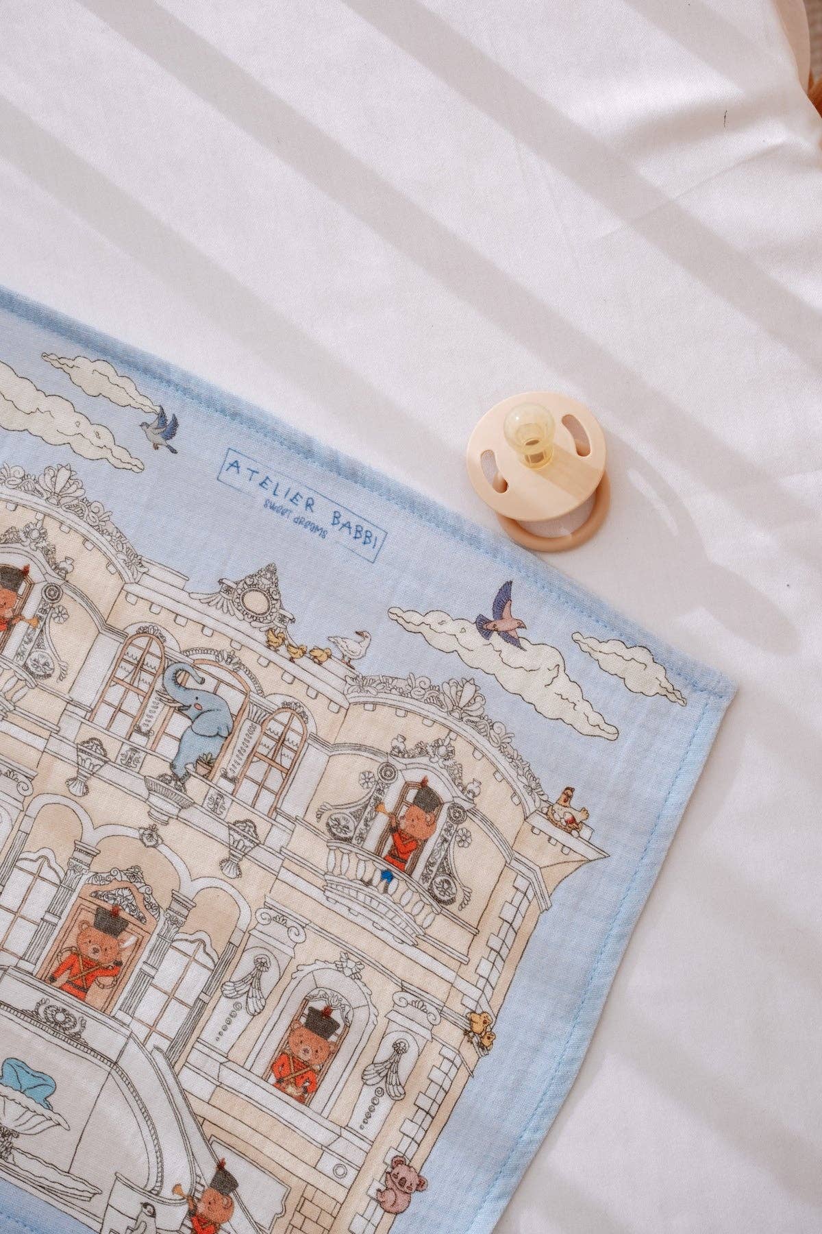 Royal Mansion Burp Cloth