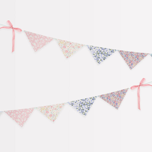 Liberty Scalloped Garland