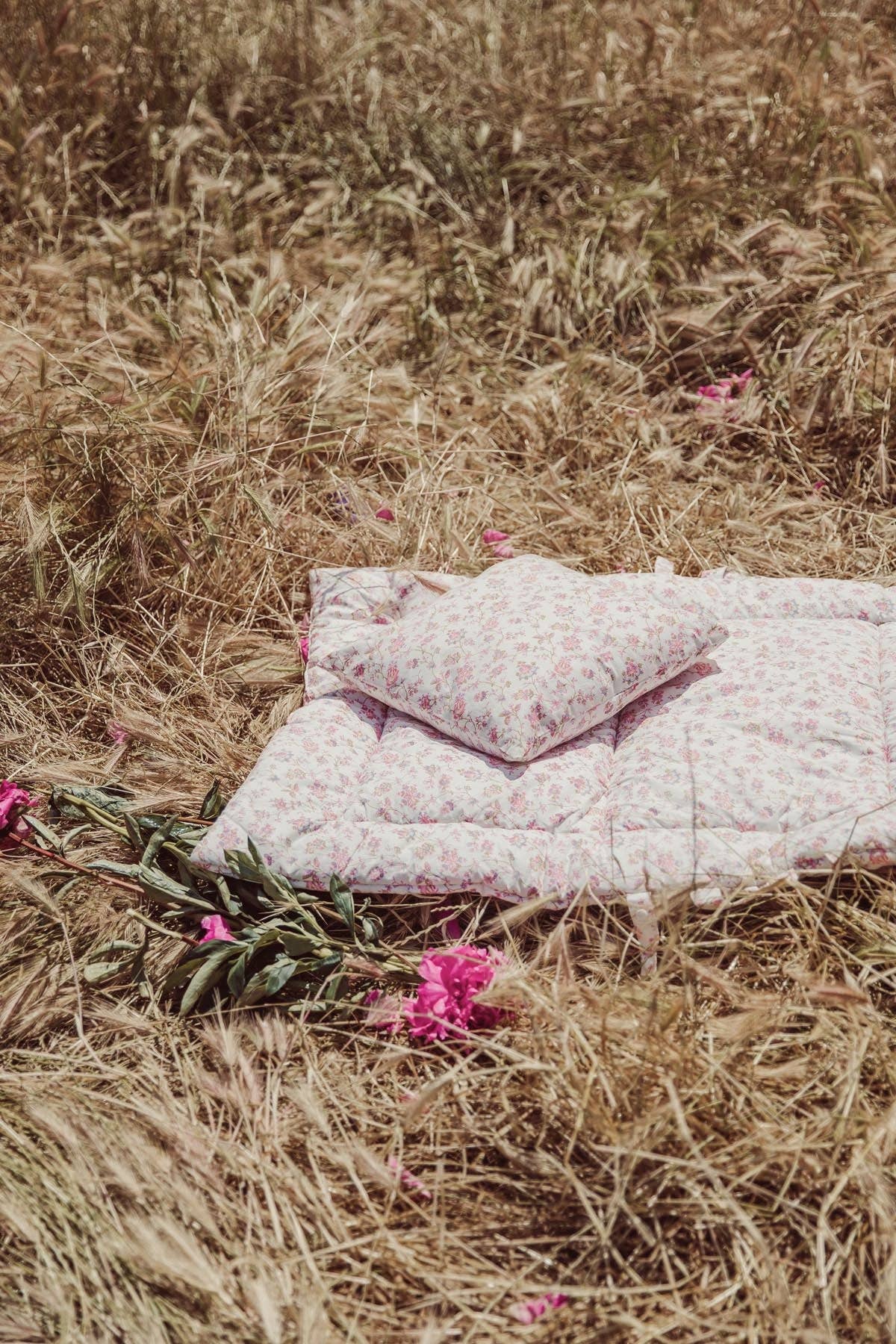 Whimsical Nap Set w/ Bag