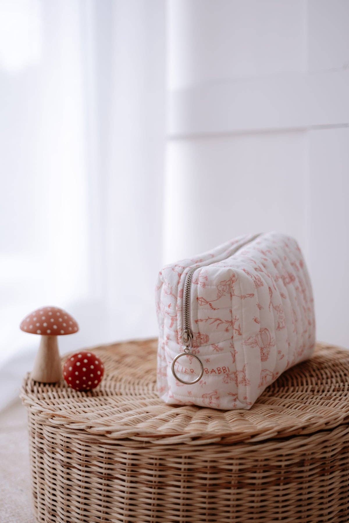 Atelier Babbi - Diaper Pouch - Toile De Jouy / Pink