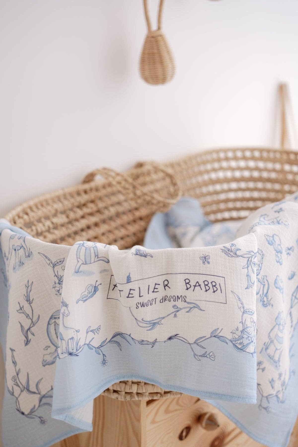 Atelier Babbi - Double-Layer Muslin Blanket - Toile De Jouy/Blue