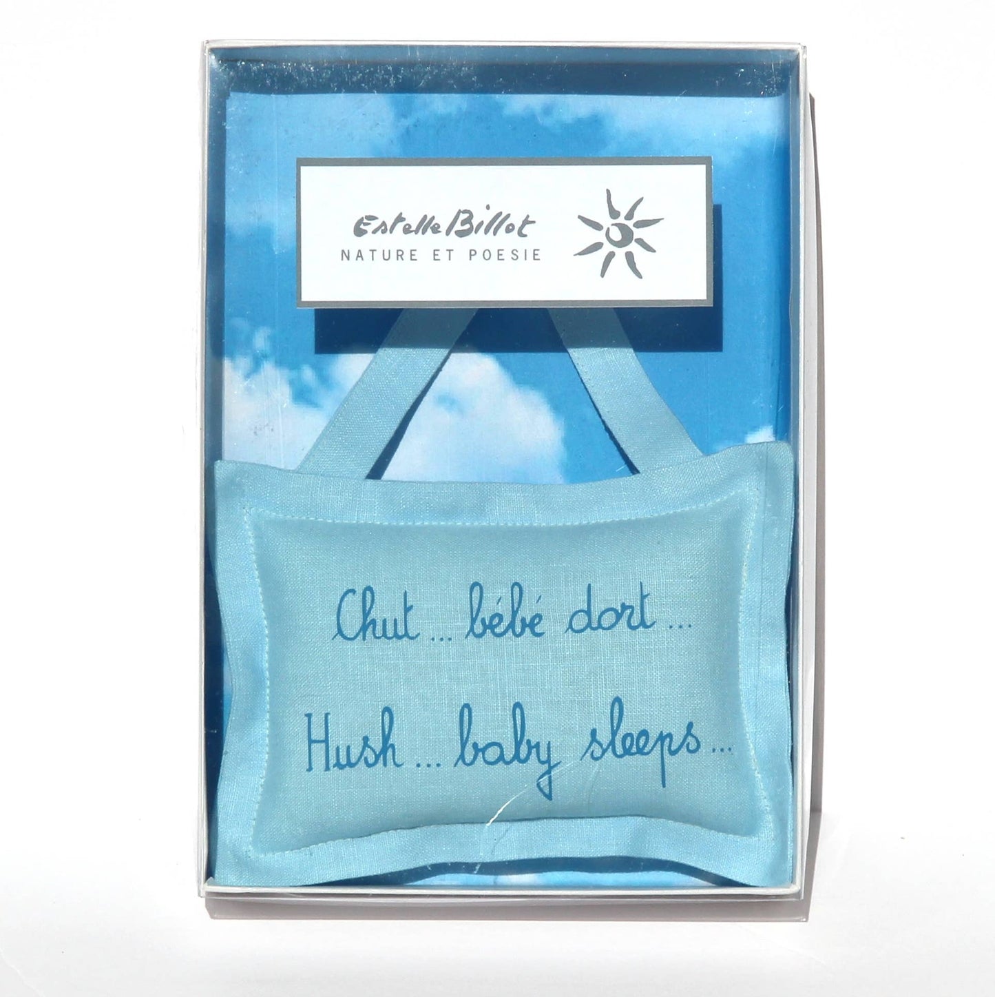 Hush baby sleeps in French and English