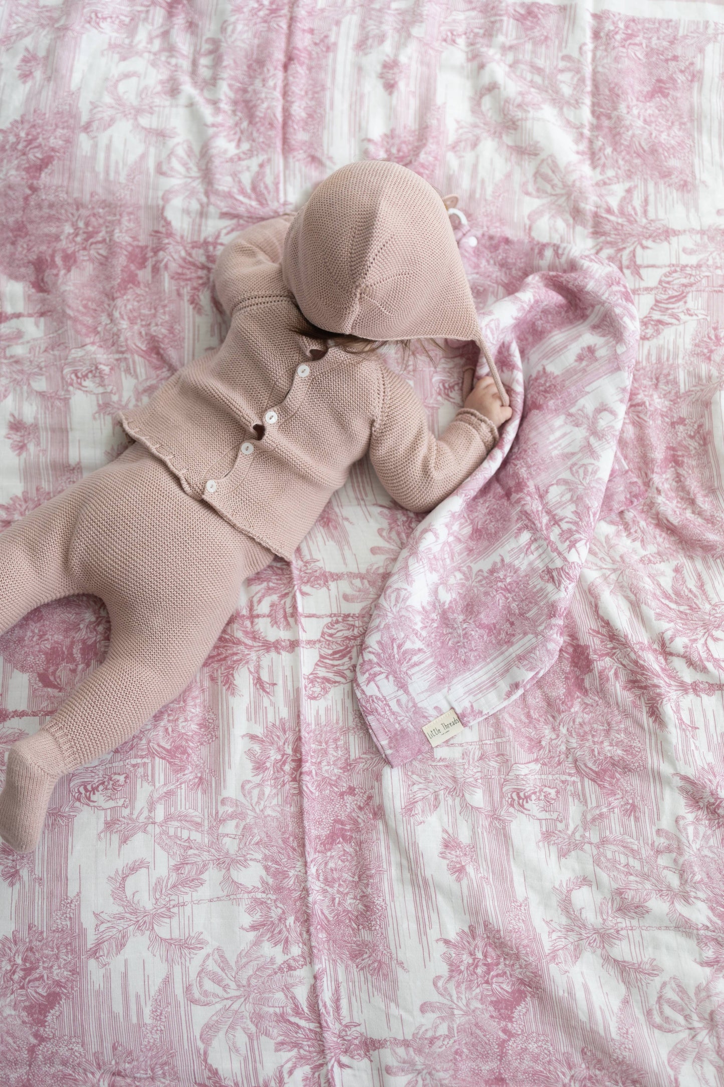 Organic Jungle Toile Muslin Blanket Pink