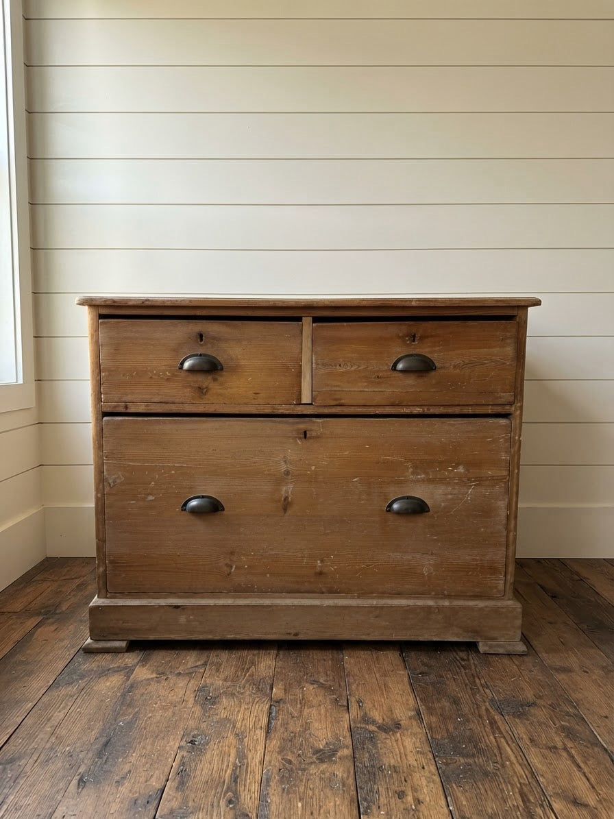 Petite Storage Chest