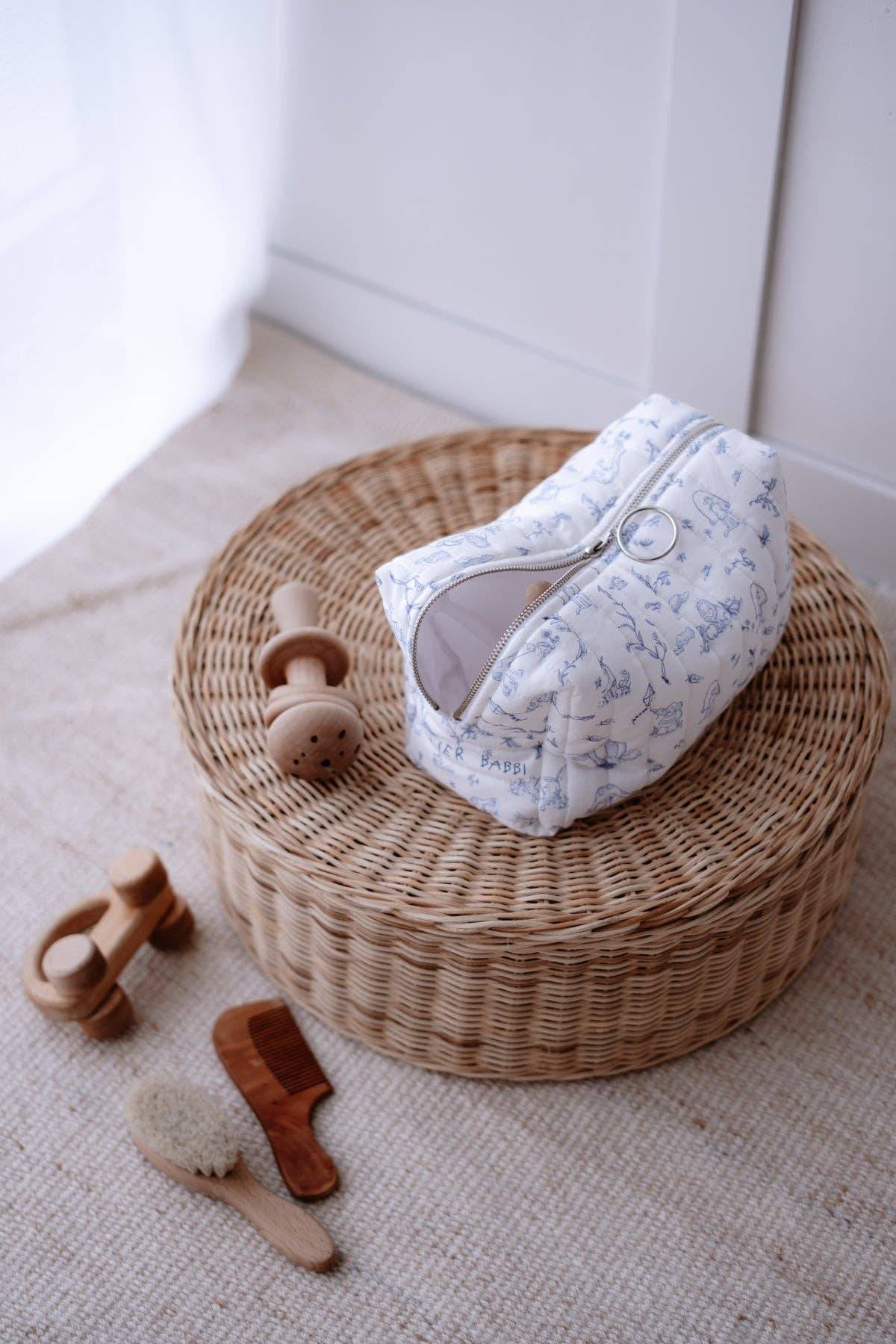 Atelier Babbi - Diaper Pouch - Toile De Jouy / Blue
