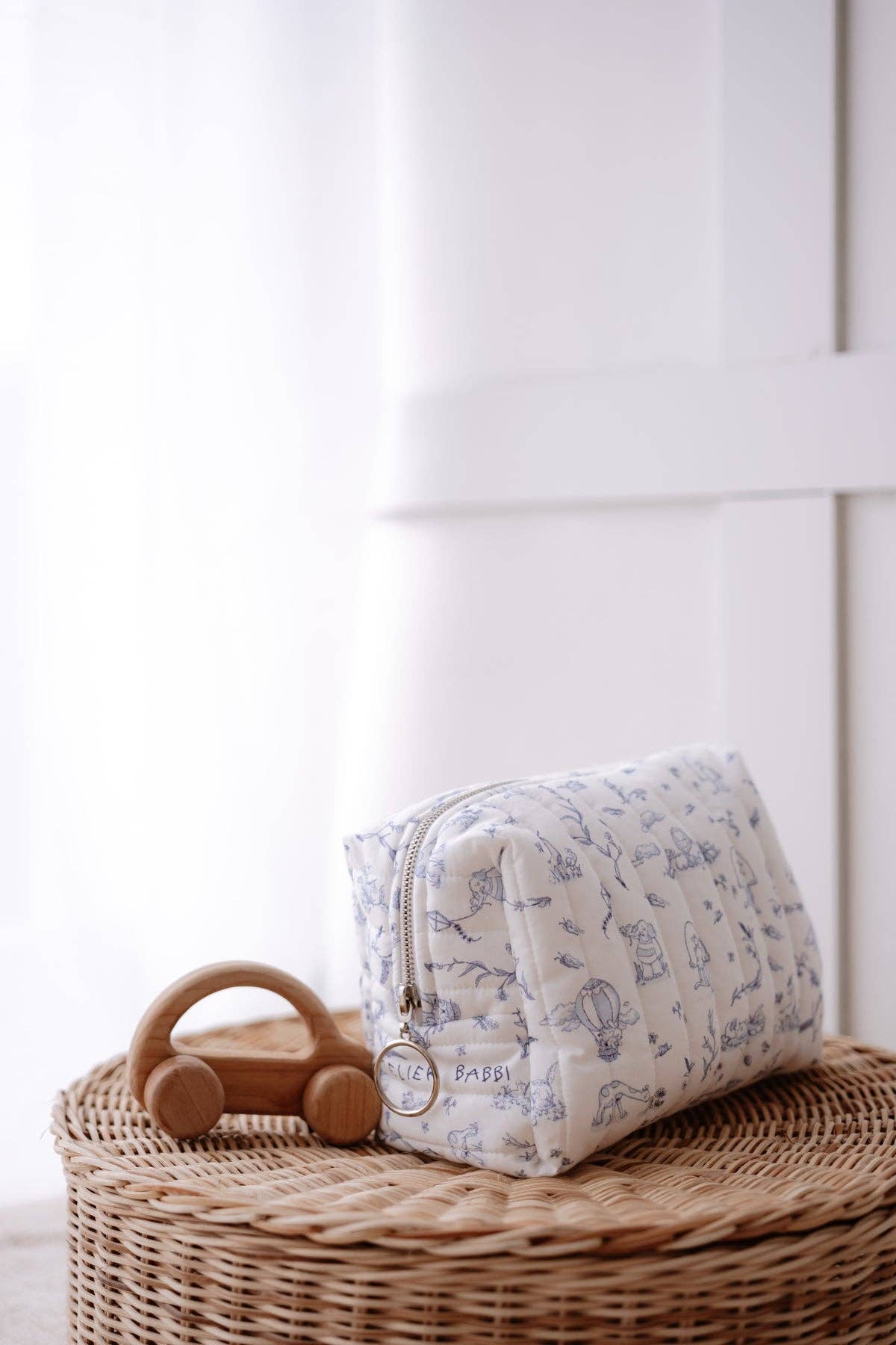 Atelier Babbi - Diaper Pouch - Toile De Jouy / Blue