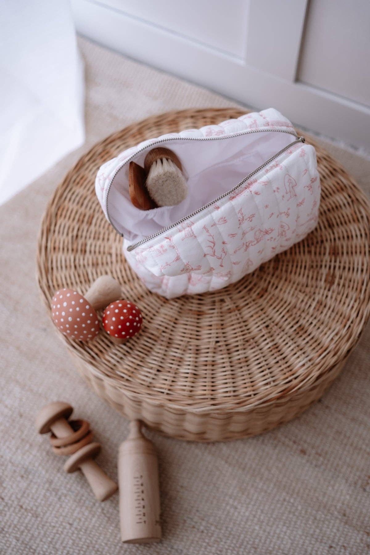 Atelier Babbi - Diaper Pouch - Toile De Jouy / Pink